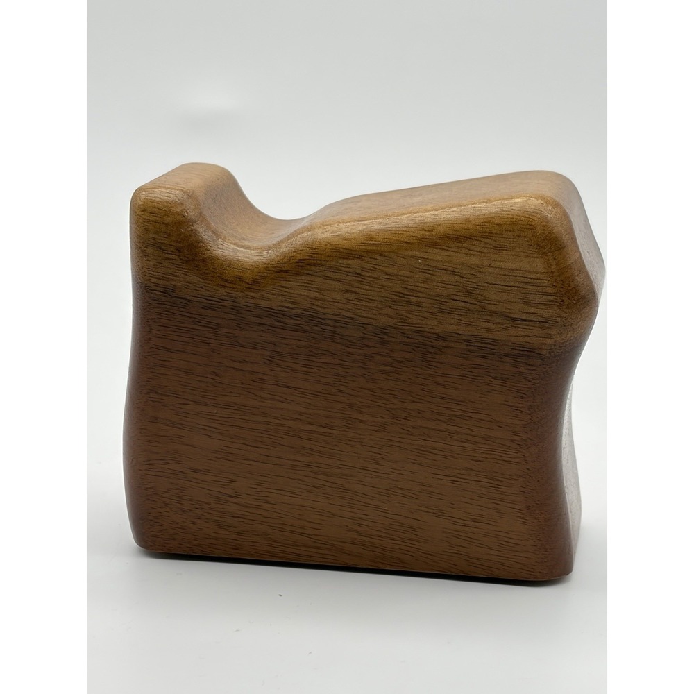 Myrtlewood Figure Of The State Of Oregon By G &B Myrtlewood Products Vintage '90